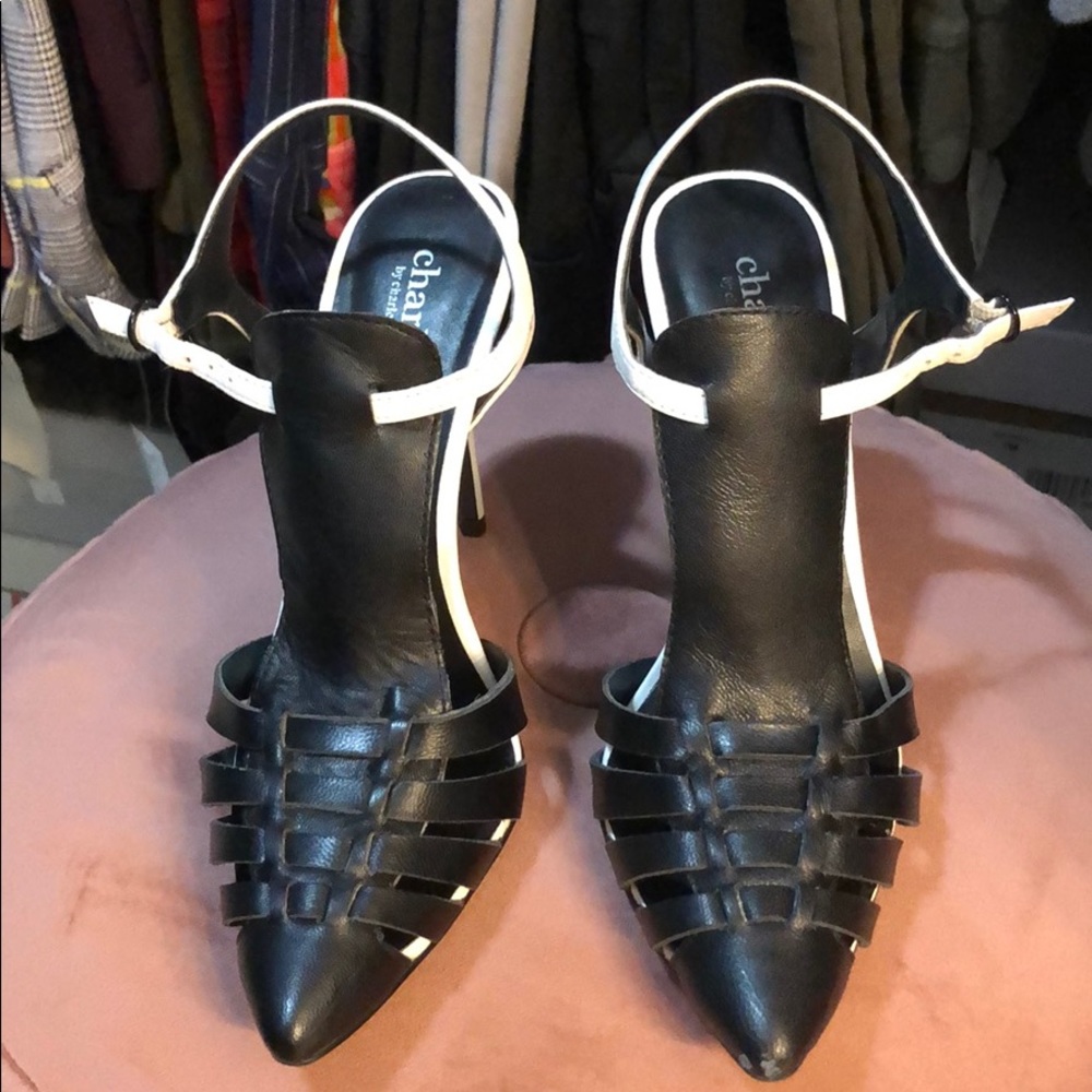 Gently used super stylish & comfortable heels